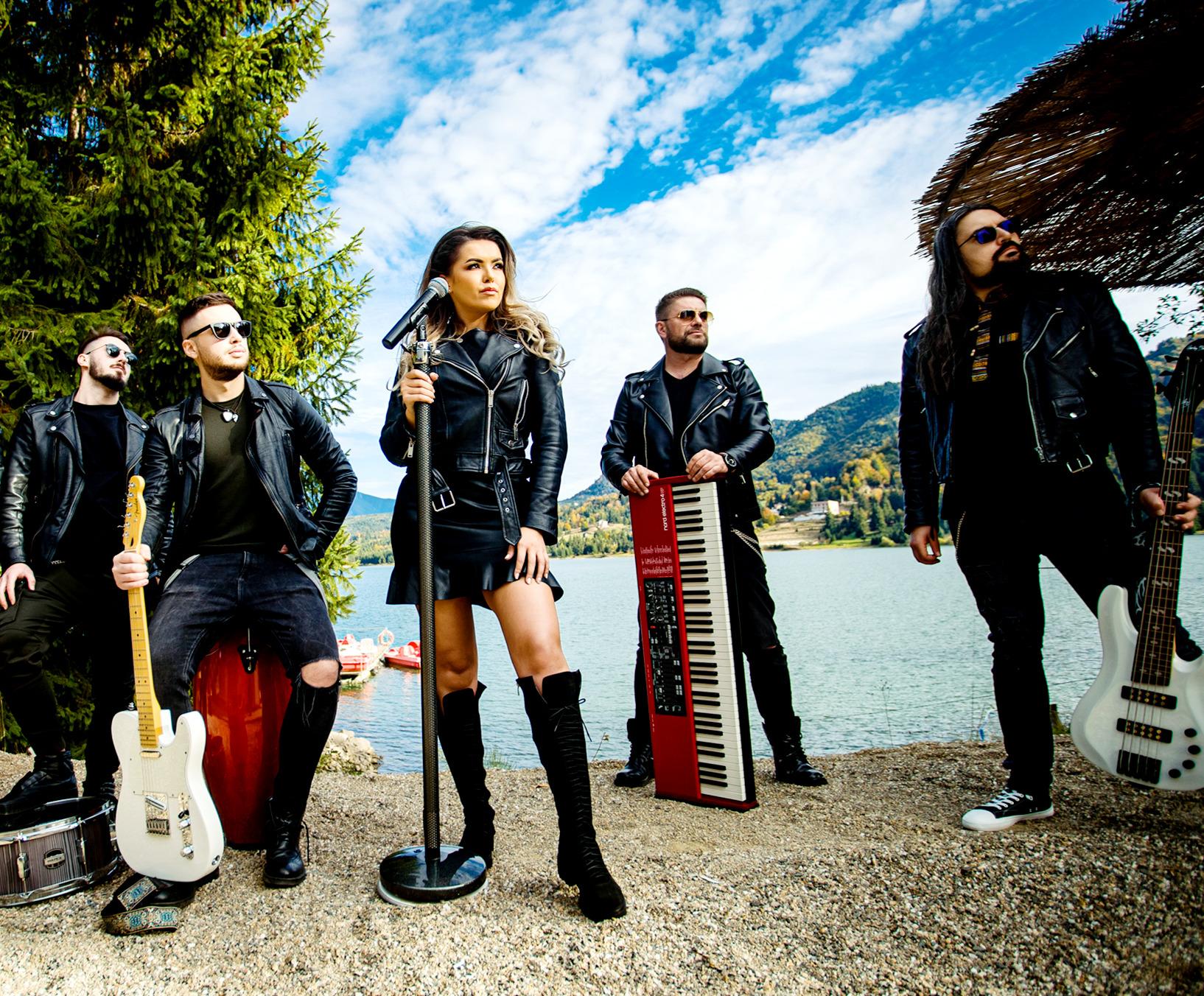 Lia & The Band — band de nuntă